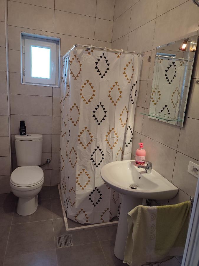 Sabi Apartment Golem Qerret Buitenkant foto