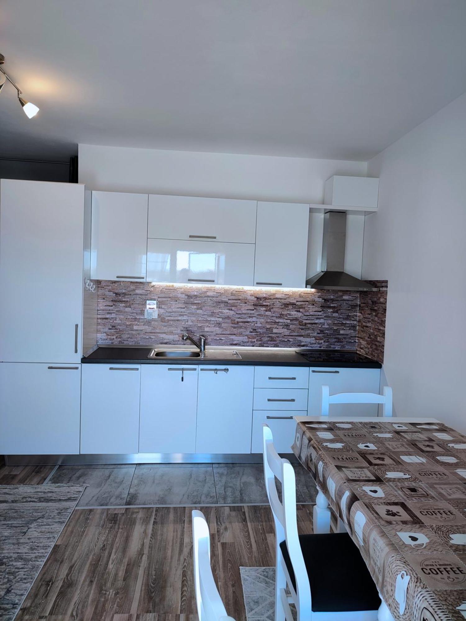 Sabi Apartment Golem Qerret Buitenkant foto